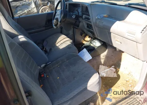 1994 Ford Ranger z USA, uszkodzony, nr VIN 1FTCR10X9RTA35590